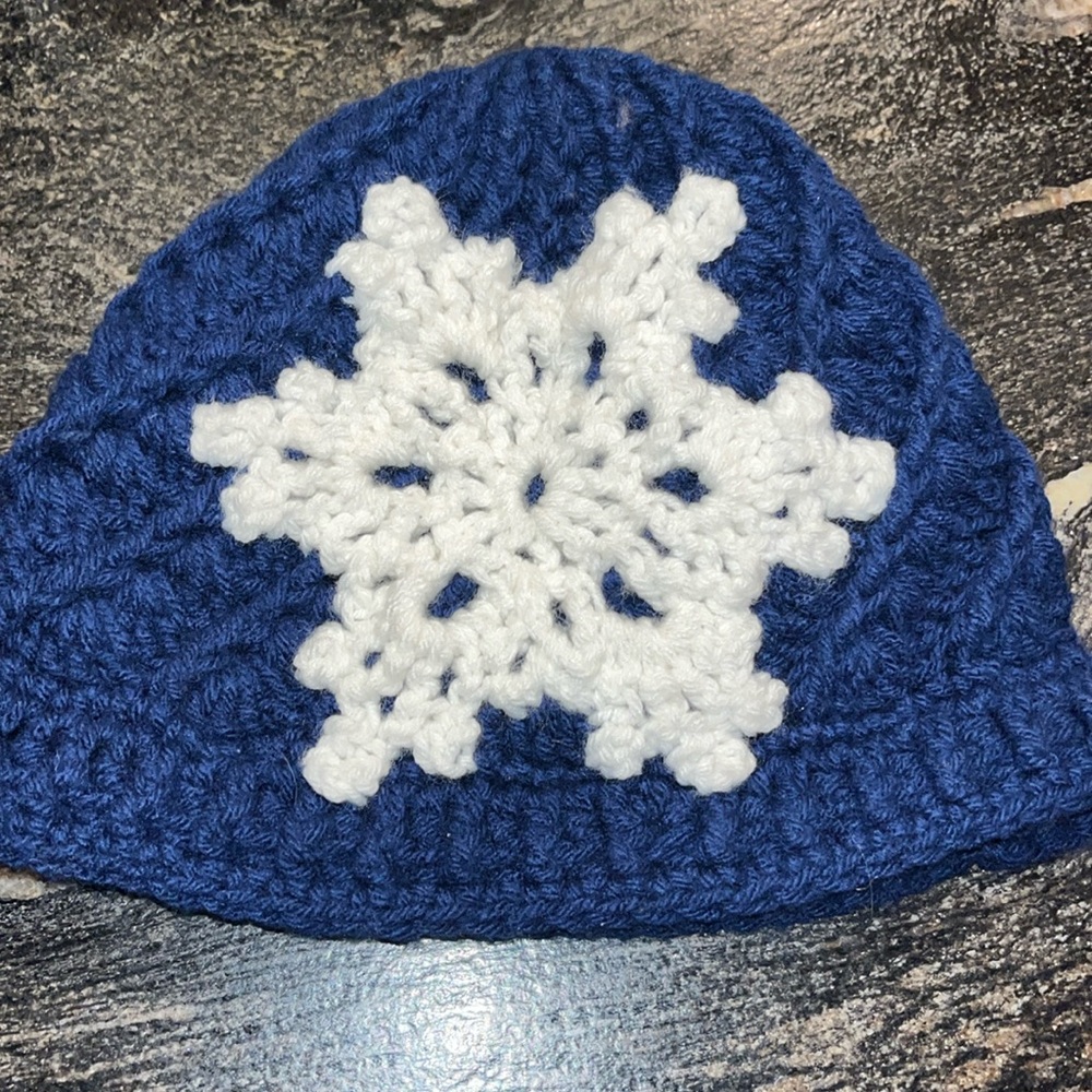 NEW Blue chunky knit beanie HAT BIG White 3D SNOWFLAKE Crochet Winter hand made